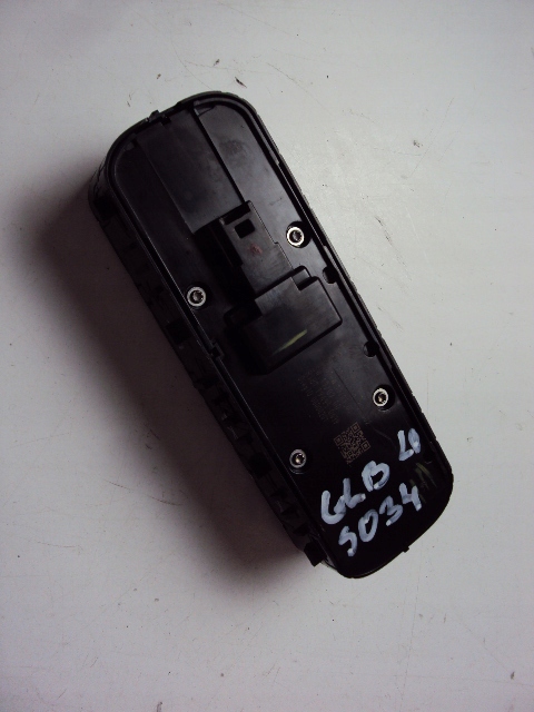 фото №4, Панель вікон лівий перед mercedes glb