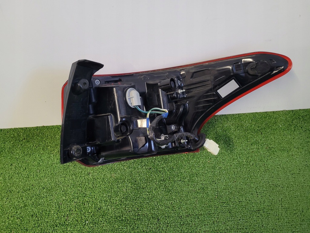 фото №6, Mitsubishi outlander iii 3 lift 2015- лампа задня лівий задня ліва