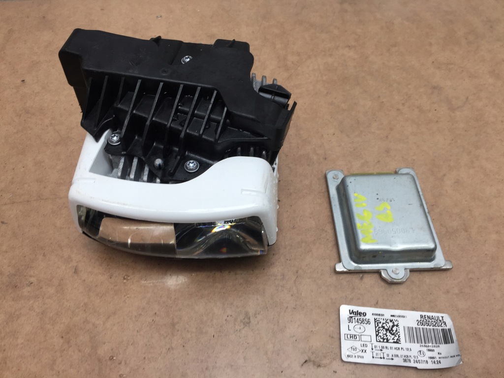 фото №1, Megane iv rs лампа линза led преобразователь euro