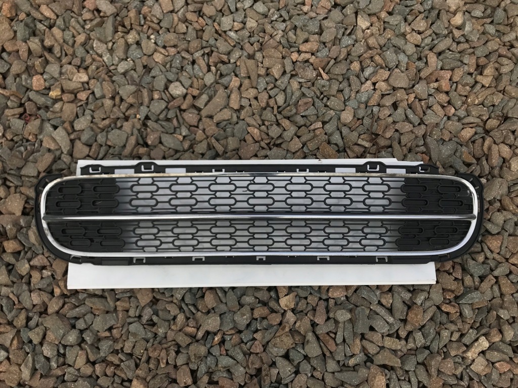 фото №1, Mini cooper r55 r56 решётка средняя бампера перед