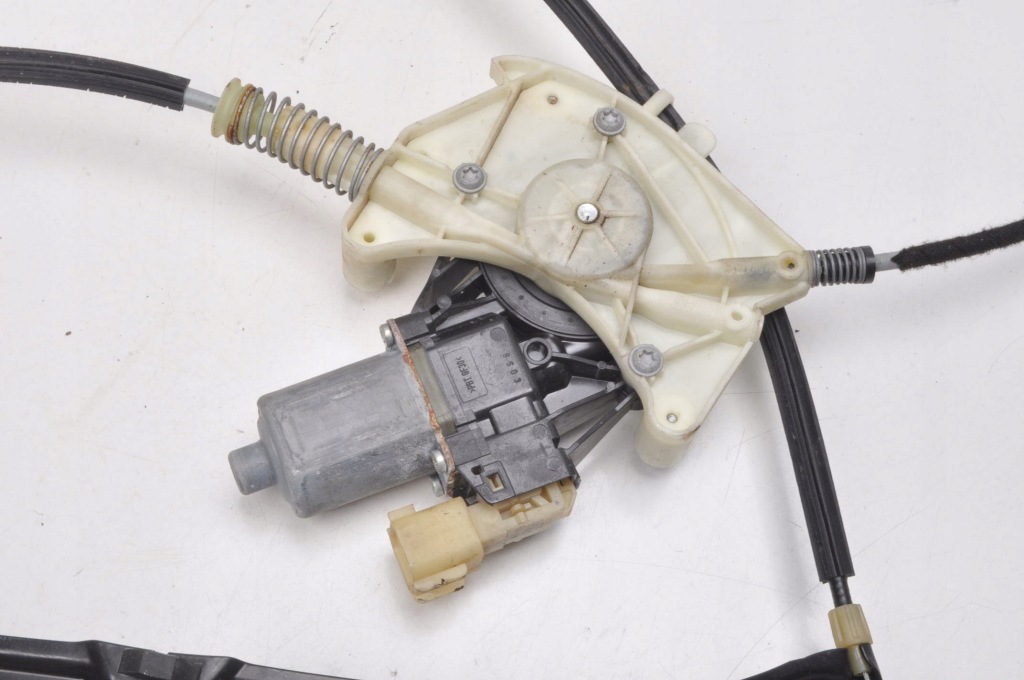 Maserati ghibli iii подъемник стекло правый перед 670102267 Киев