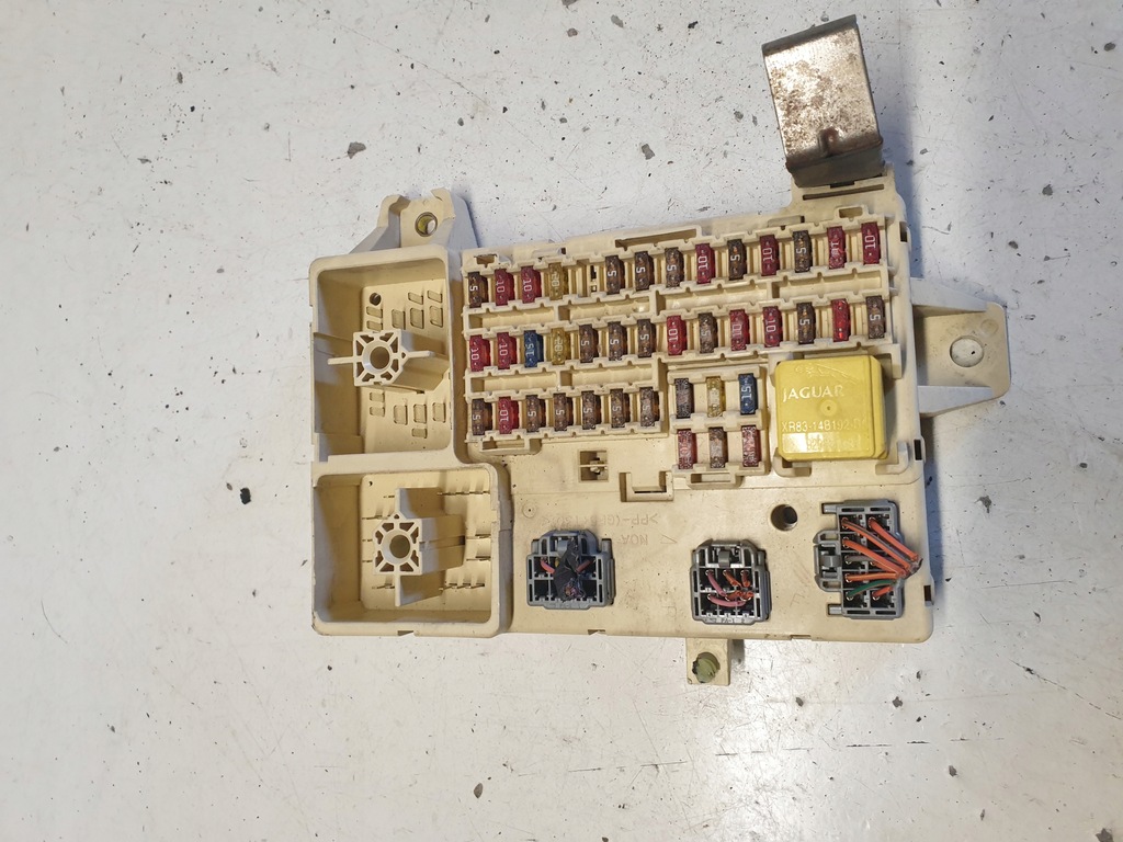 фото №1, Коробка запобіжників bsi jaguar s-type