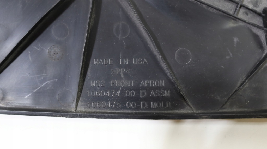 Tesla s 2016 21 захист замка капот поперечина верхній накладка 1060474-00-d Ціна