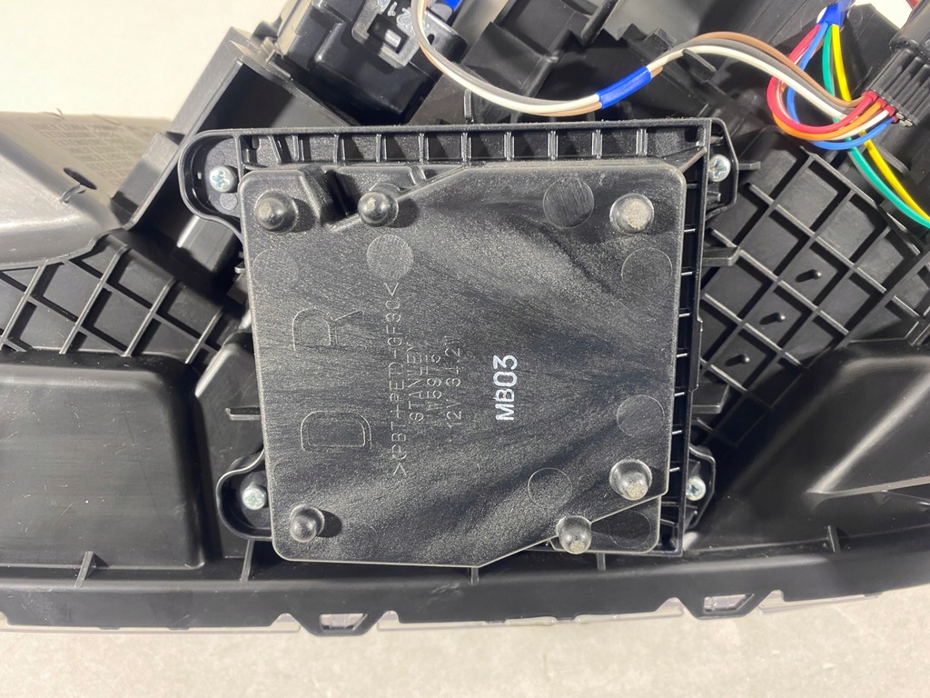 фото №13, Mitsubishi eclipse cross full led лампа правая kpl