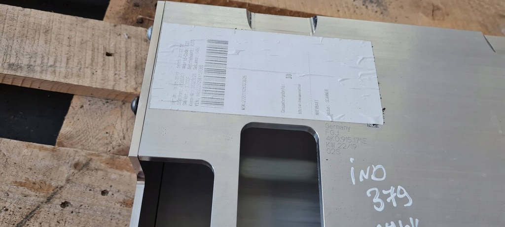 фото №5, A7 c8 4k корпус кронштейн аккумулятор дополнительного 4k0915171e a6 c8 4k