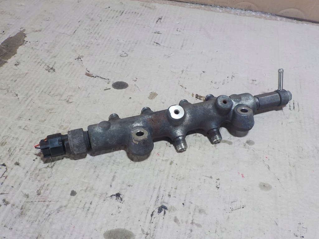 фото №4, Mazda 6 молдинг паливна 2.0 citd