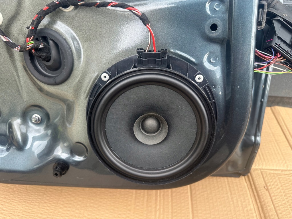 фото №12, Skoda fabia iii hb 5d дверь задние левая 19r lf7y