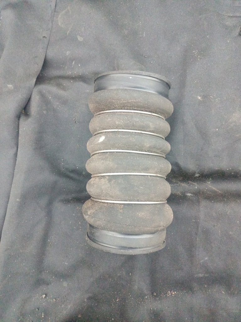 фото №1, З'єднувач радіатора повітря scania r s ngs 2192156