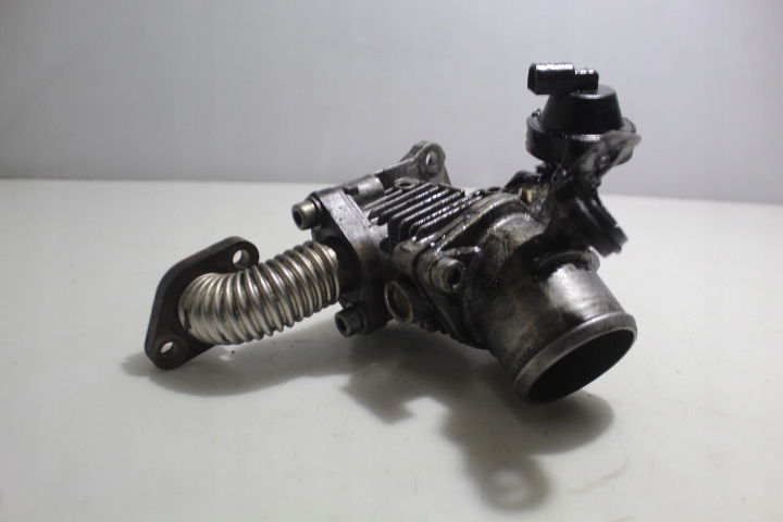 фото №1, Дроссельная заслонка alfa romeo 147 1.9jtd