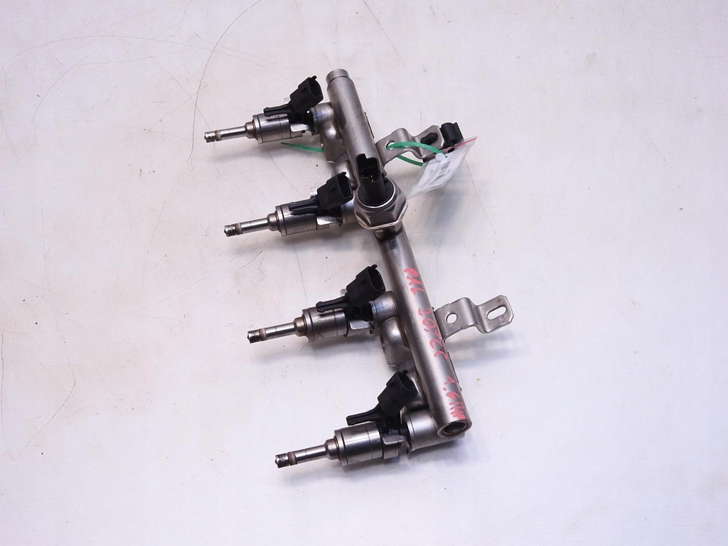 фото №10, Молдинг упорскування peugeot 207 1.6 thp v756805180-01