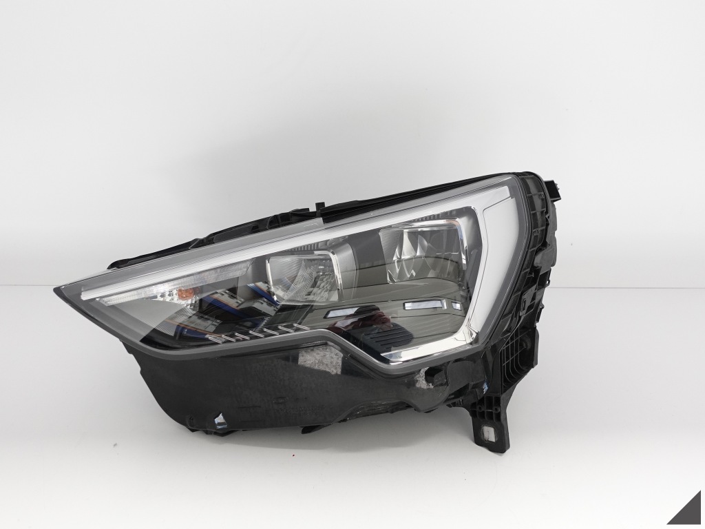 фото №1, Audi q3 ii 2 f3 83a 18- лампа звичайна+ led l b.łanda