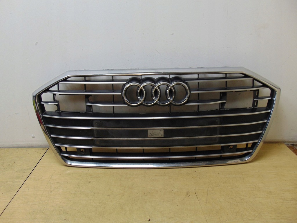 фото №1, Решітка радіатора решітка радіатора audi a6 c8 4k0853651 оригінал