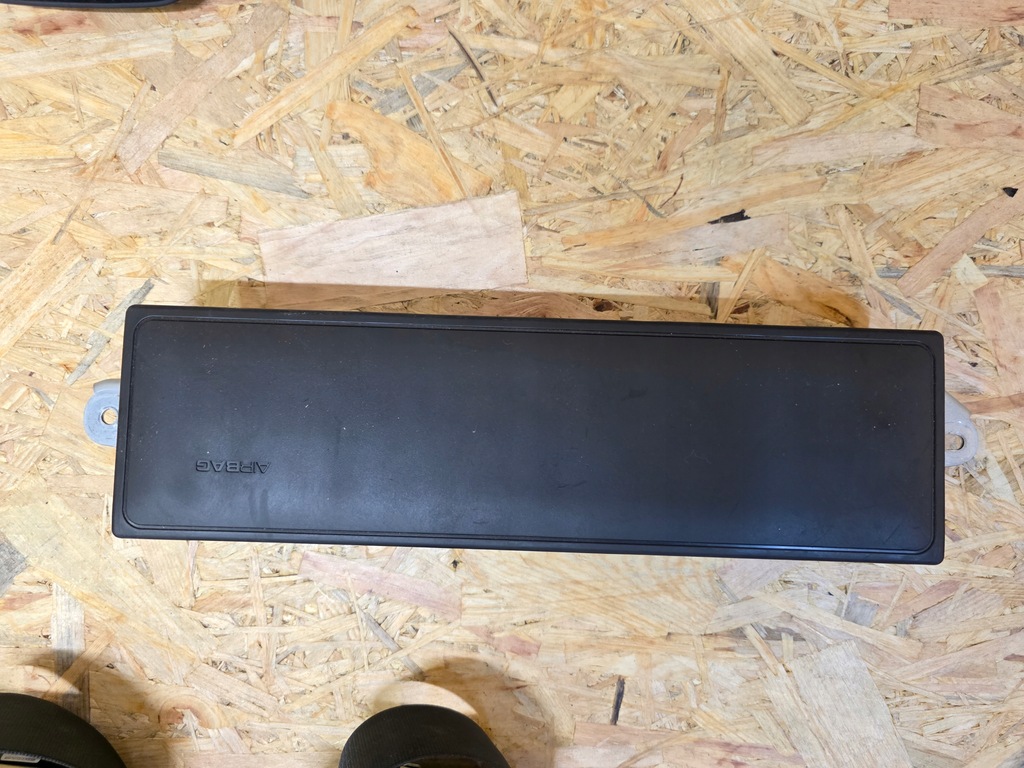 фото №14, Audi e tron gt консоль приборная панель подушка безопасности ремни подушка подушки безопасности подушки безопасности приборная панель