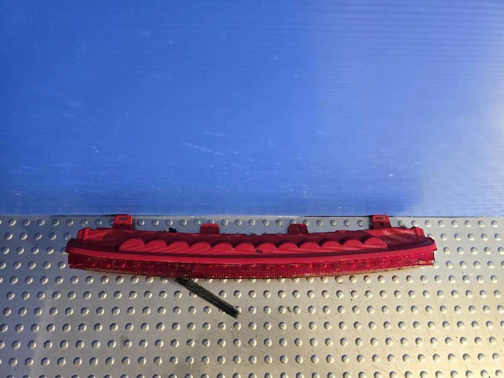 фото №1, Kia sportage v 21- 872c3r2000 задние свет стоп третий