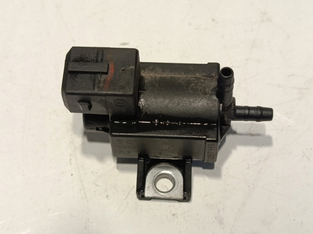 Купить Lexus is220 is 2.2 d-cat датчик вакуумa 25860-0r010