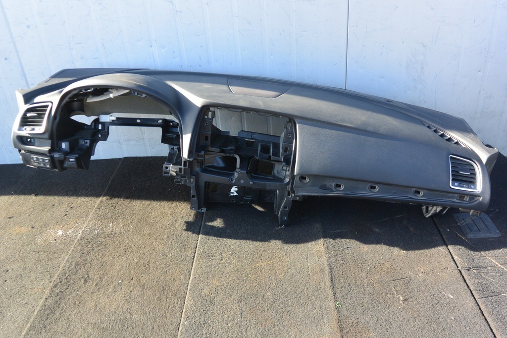 фото №14, Mazda 6 gj консоль приборная панель