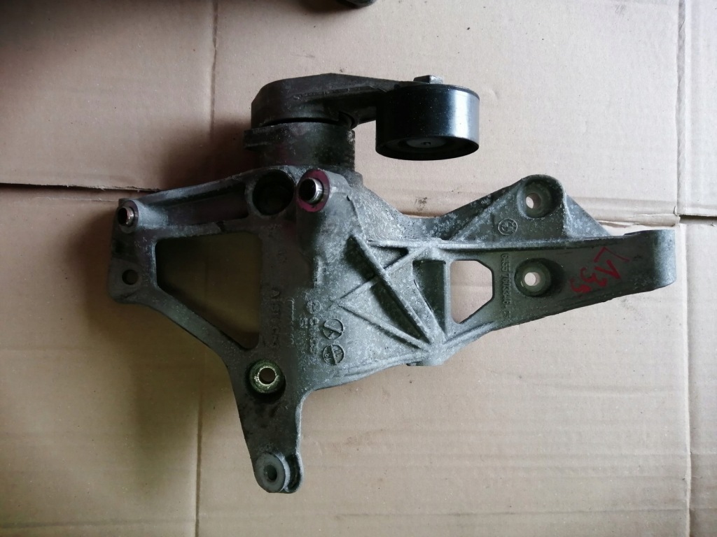 Купить Bmw кронштейн генератора 678711-10