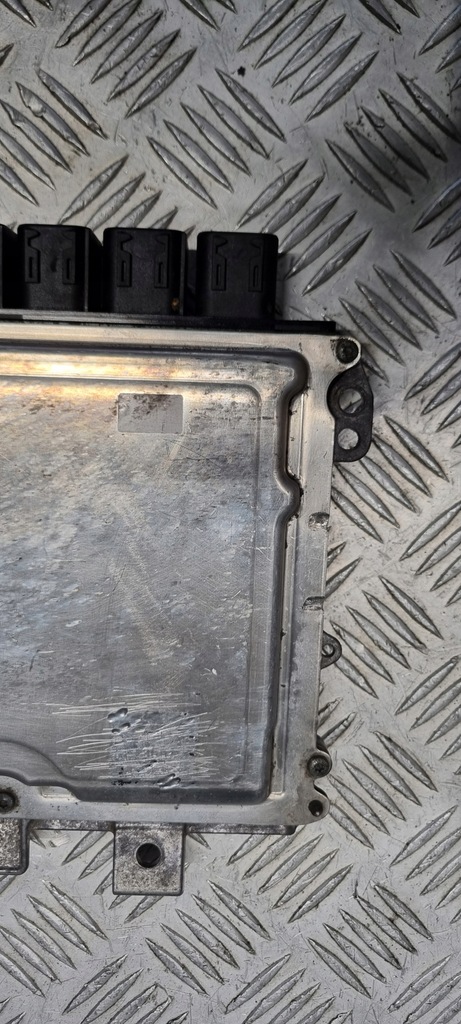 фото №9, Mercedes w213 блок керування бортовий комп'ютер двигуна a6549001400