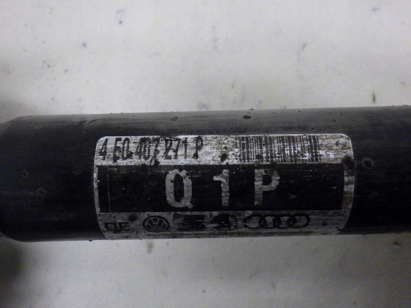 Приводной вал левая автоматическая коробка передач audi a8 d3 3.0 tdi quattro Оригинал