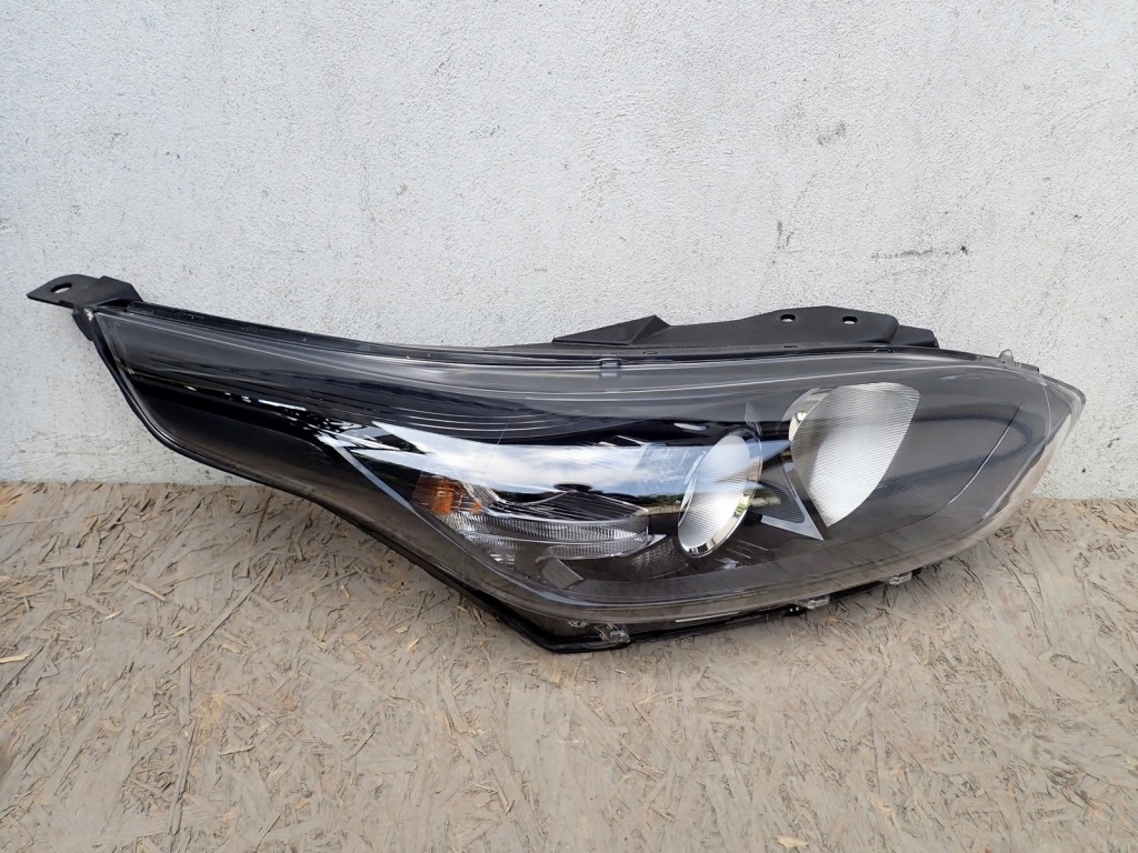 фото №1, Лампа права фара правий led kia ceed cee'd cd iii 2018-2022 92102-j7051