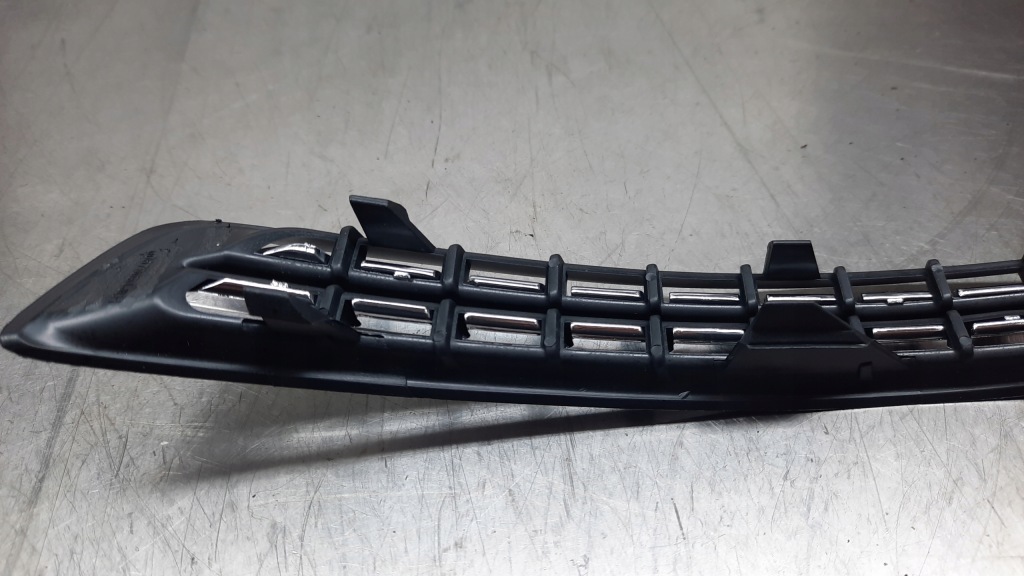 Решётка бампера правая 30678954 volvo xc90 lift 07-14r Недорого