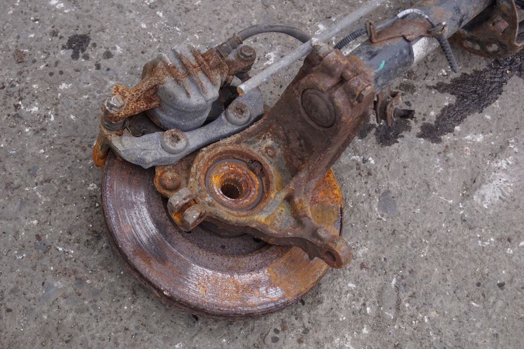 фото №11, Поворотний кулак правий перед peugeot 2008 i 1.2