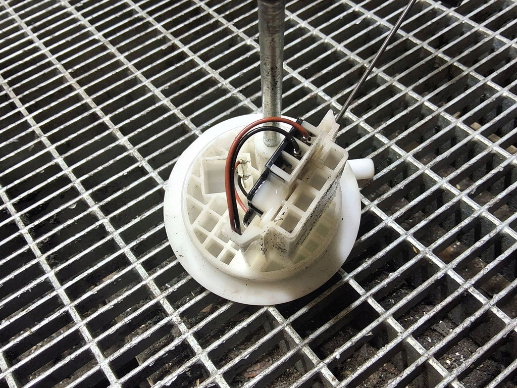 фото №6, Насос пального subaru xv