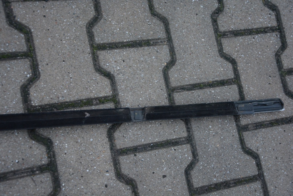 фото №7, Молдинг уплотнитель правый задняя grand cmax am51u25604