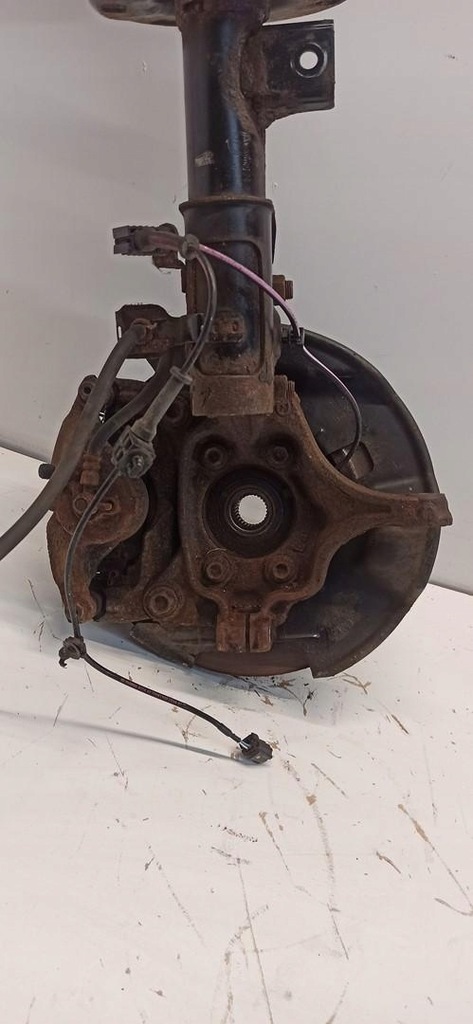 фото №9, Mazda 3 поворотный кулак правый перед 2.0 b 2015