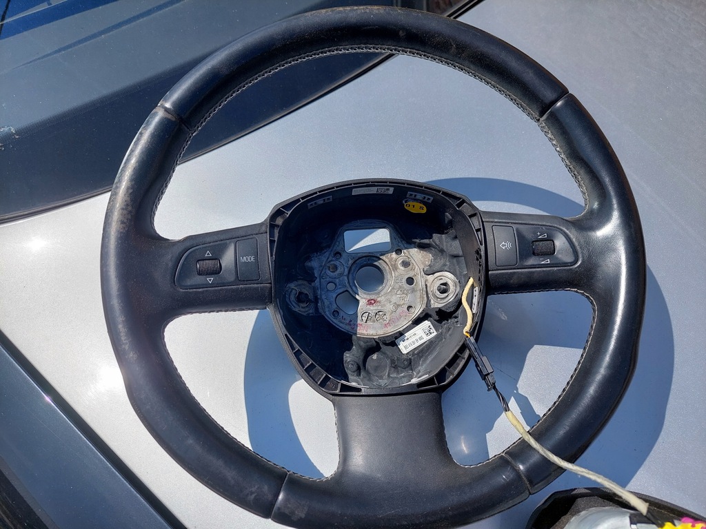 фото №13, Повітропровід триспицева багатофункціональний audi a4 b7