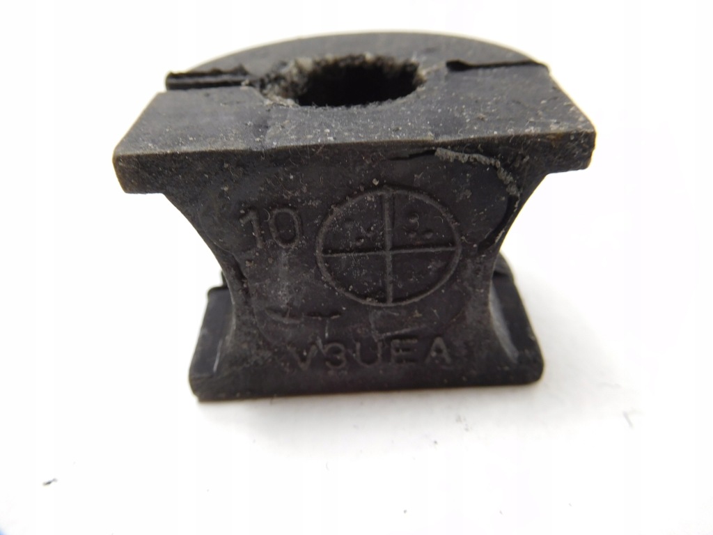 Купить Втулка тяга стабилизатора перед ford 1145272