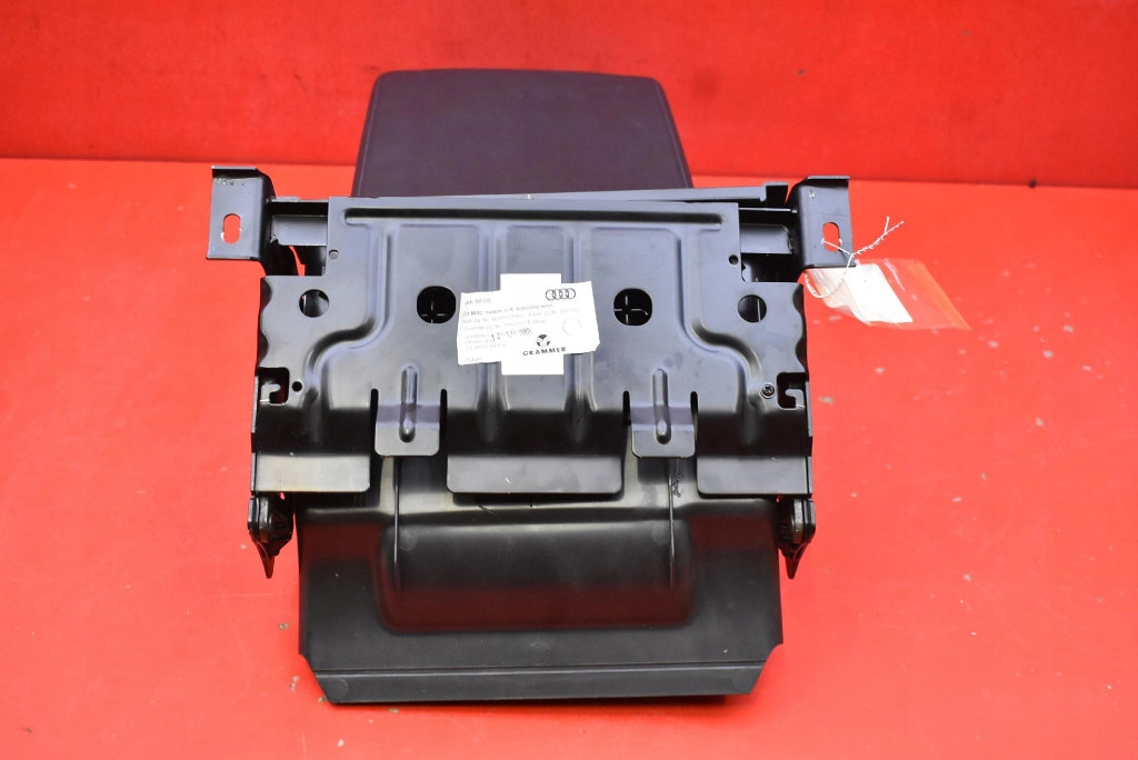 Подлокотник кожаный европа  4e0886805c audi a8 d3 рестайлинг  05-07 Недорого