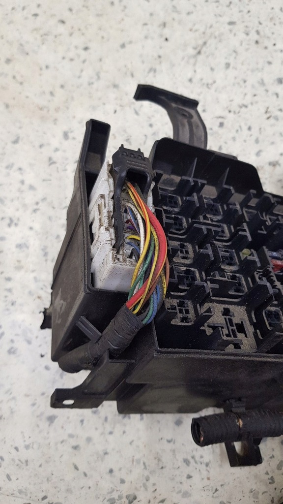 фото №6, Коробка предохранителей mazda 6 gg gy 1.8 16v