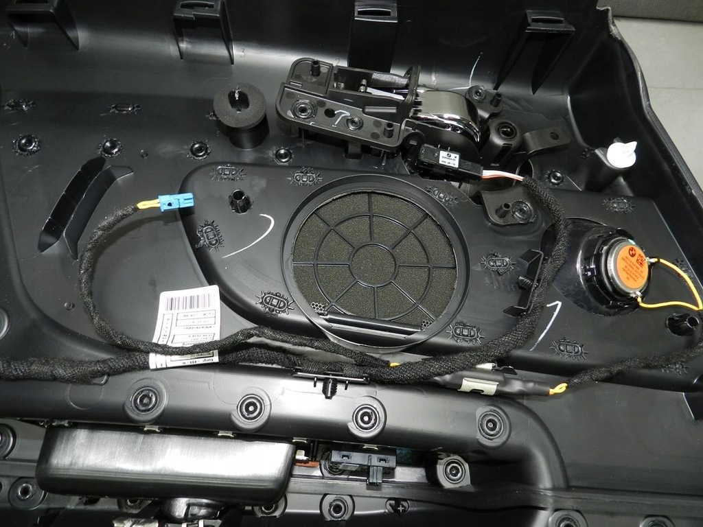 фото №9, Mini countryman f60 обивка правая задняя