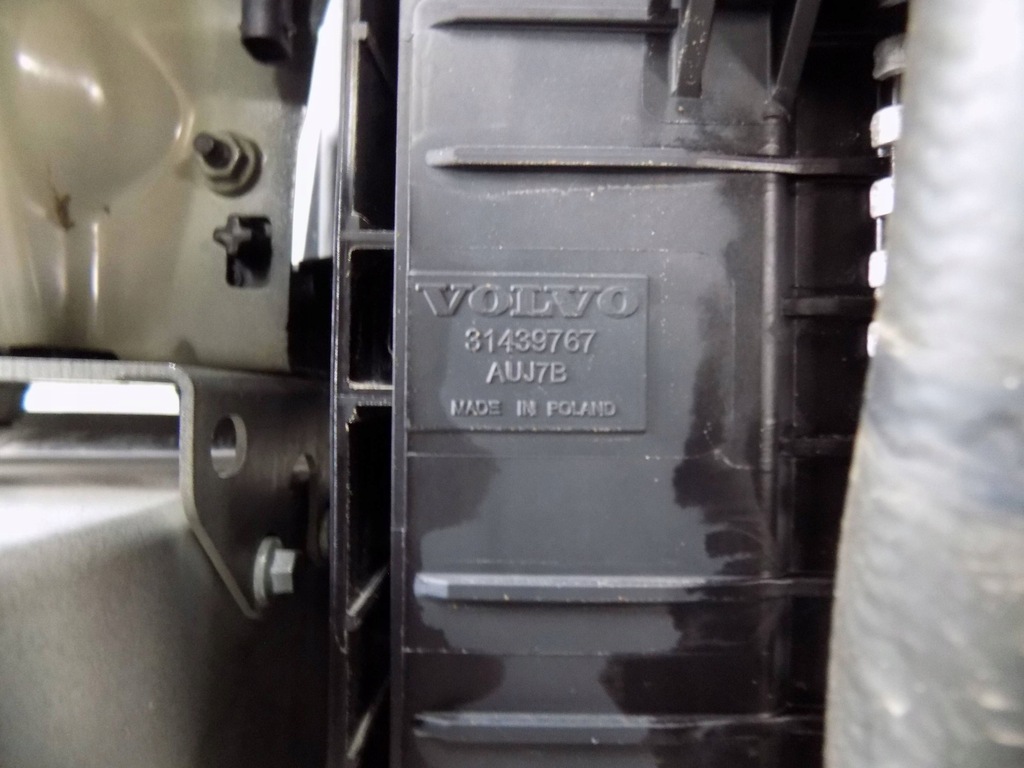 фото №14, Volvo xc40 2.0 pas радіатор вентилятор балка шторка комплект