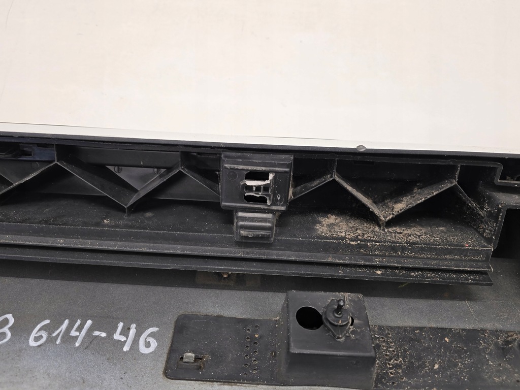 фото №13, Volvo s90 v90 17r молдинг поріг права 614-46