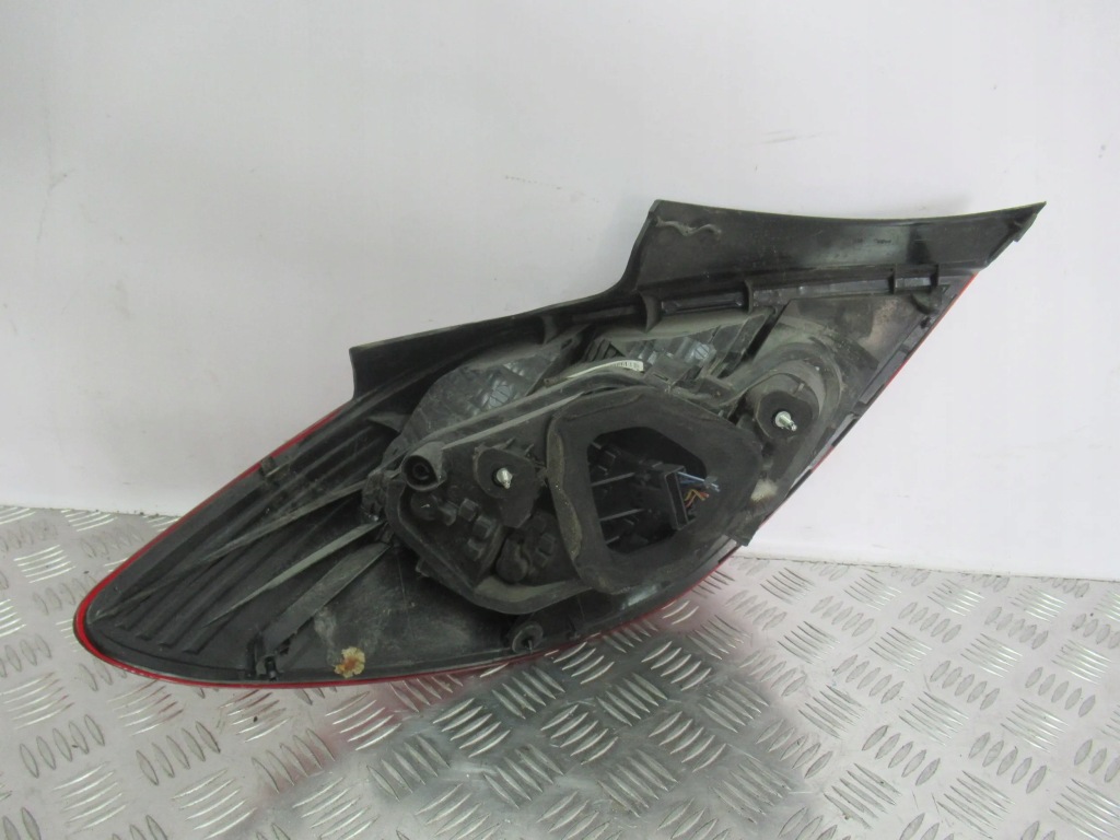 фото №3, Лампа задняя правая opel corsa d 5d lift