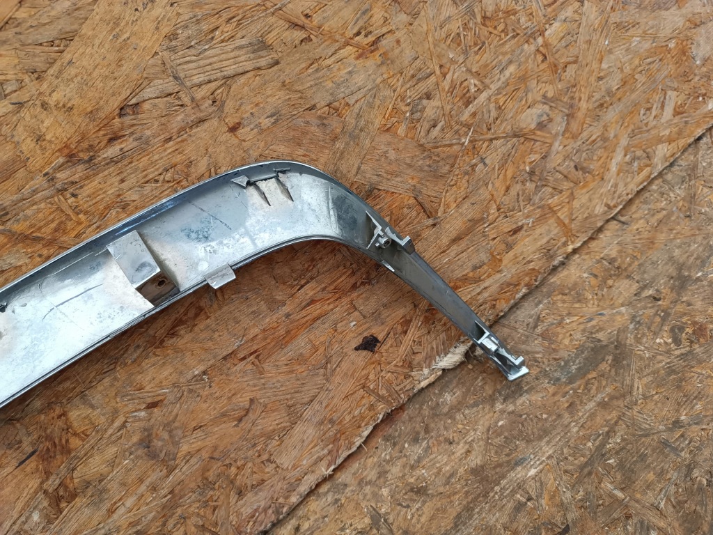 фото №8, Рамка хром решётка решетка перед 71742-65j0 suzuki grand vitara ii 05-