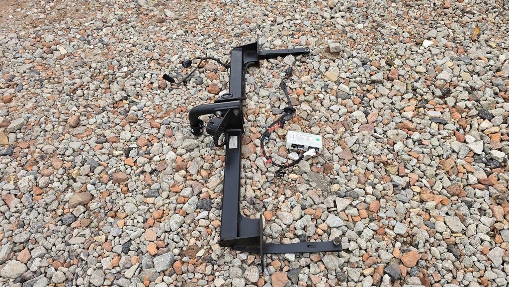 фото №6, Hak буксировочный ford transit connect mk2 dt1j-19d521-ab dt1j-19h378-cb qq