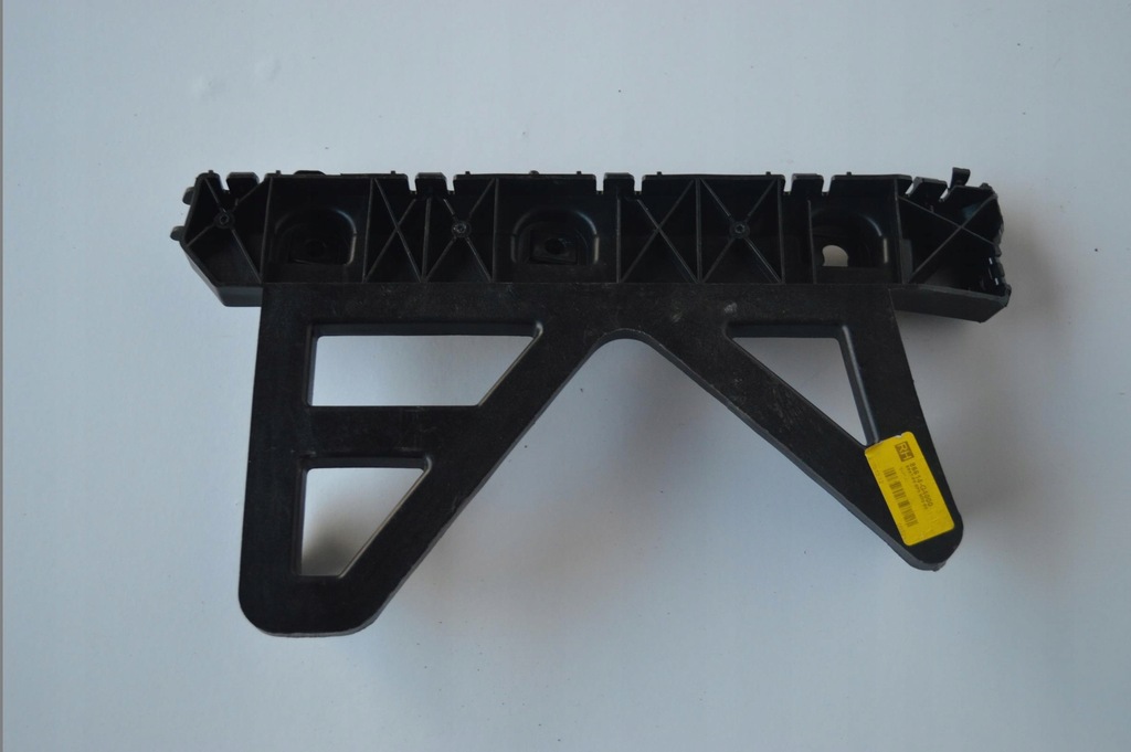 фото №1, Направляющая кронштейн бампера правый задняя hyundai i30 iii