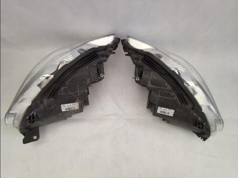 фото №15, Лампа передняя перед peugeot 301 9675138980 l + p