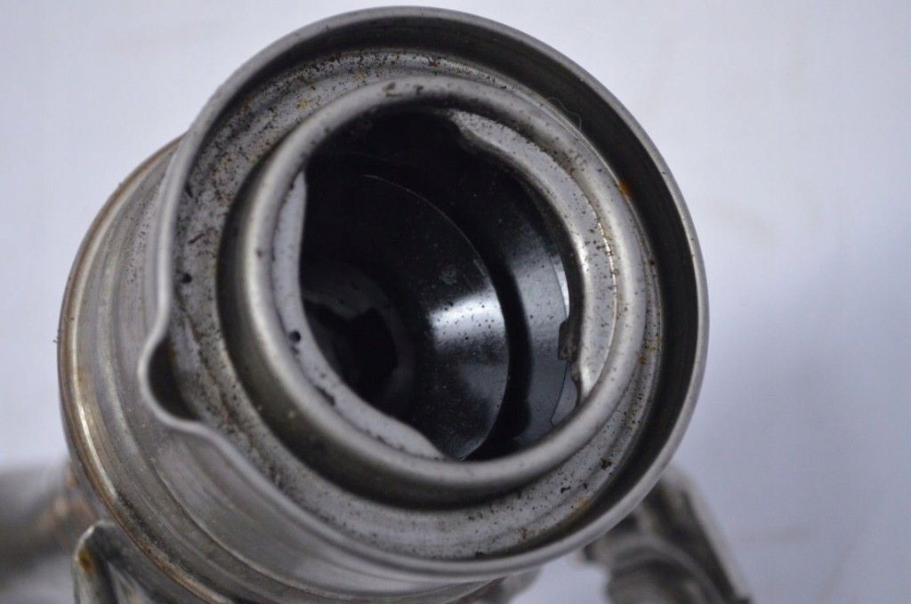 Заливна горловина труба пального дизель a1774700400 mercedes w177 Доставка