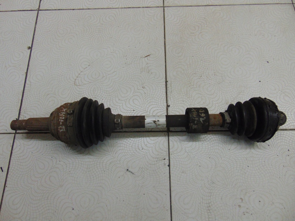 фото №1, Привідний вал права ford b-max 1.6d