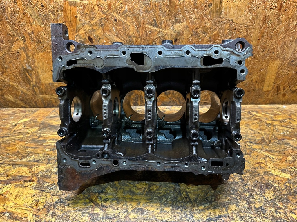 Блок двигателя 1.8 2.0 tsi tfsi cda ccz 06h103021l Оригинал