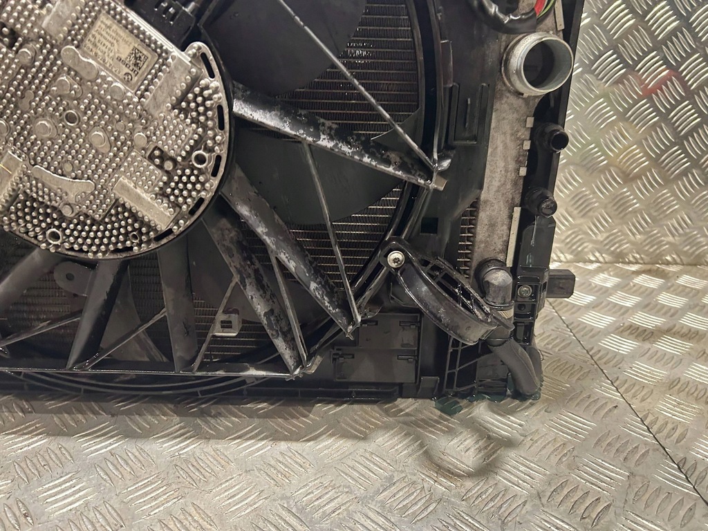 фото №8, Комплектна радіатор вентилятор wody bmw f01 f02 f10 f11 4.4 n63 8509743