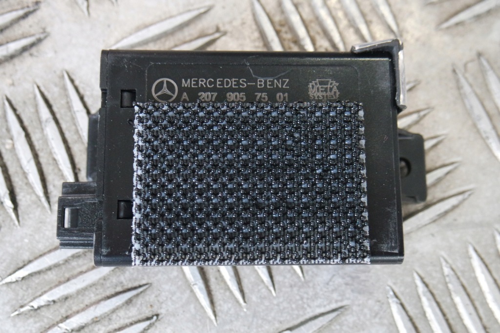 фото №1, Модуль камера mercedes w190 gt amg a2079057501