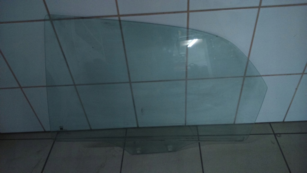 фото №1, Kia clarus 1 2 sedan kombi 95-01 стекло левая задняя