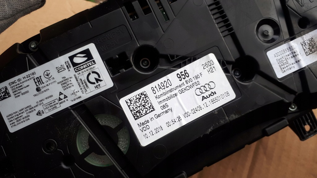 фото №7, Sq2 81a счетчик приборы 2.0 tfsi uk 81a920956