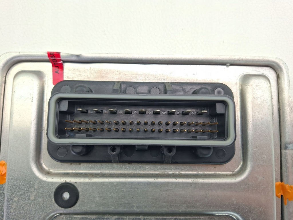 Модуль кузов chrysler 300 - 300c p05026021aa в Україні