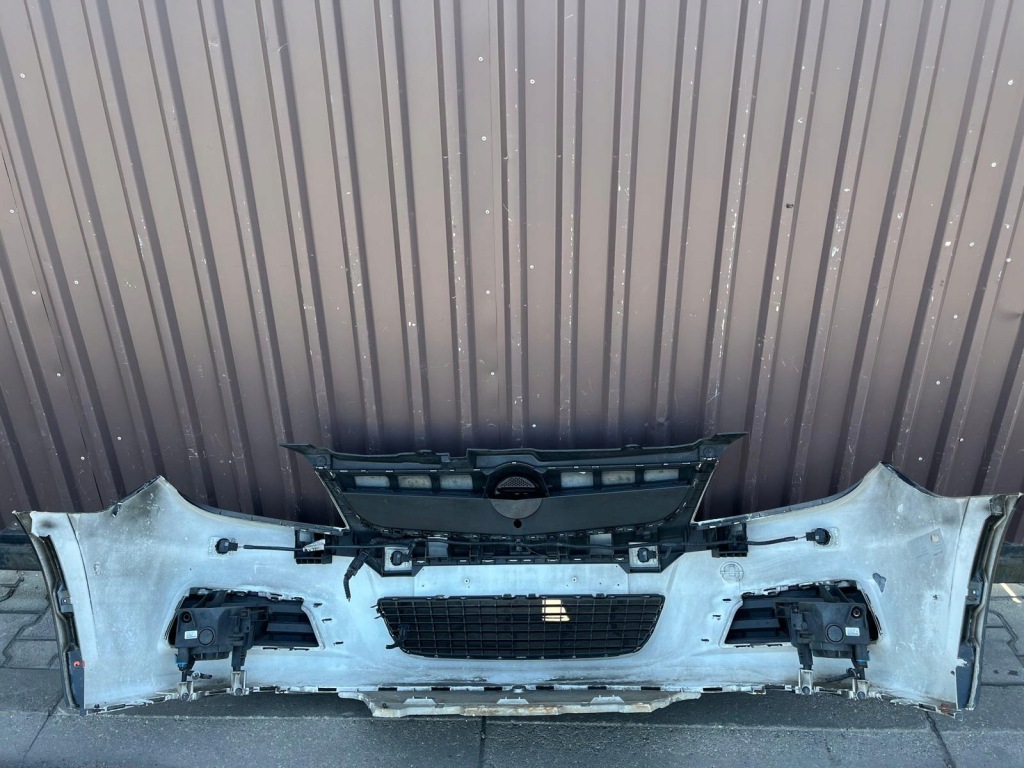 Opel vectra c signum lift 05-08r бампер перед передний kompl pdc 13182889 Недорого